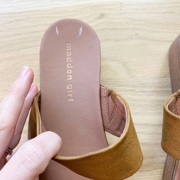 Women's Mixed Size/Brand  Lot of Four (4) Sandals Bundle sizes 7,7.5, & 8 - Picture 10 of 16